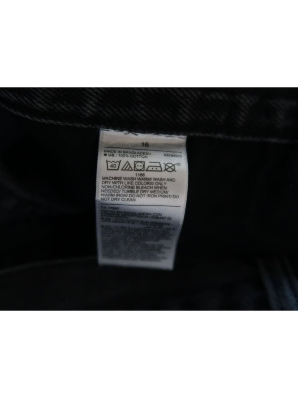✨3/$30 Old Navy 16 Black Distressed Denim Shorts Frayed Hem - Picture 7 of 7